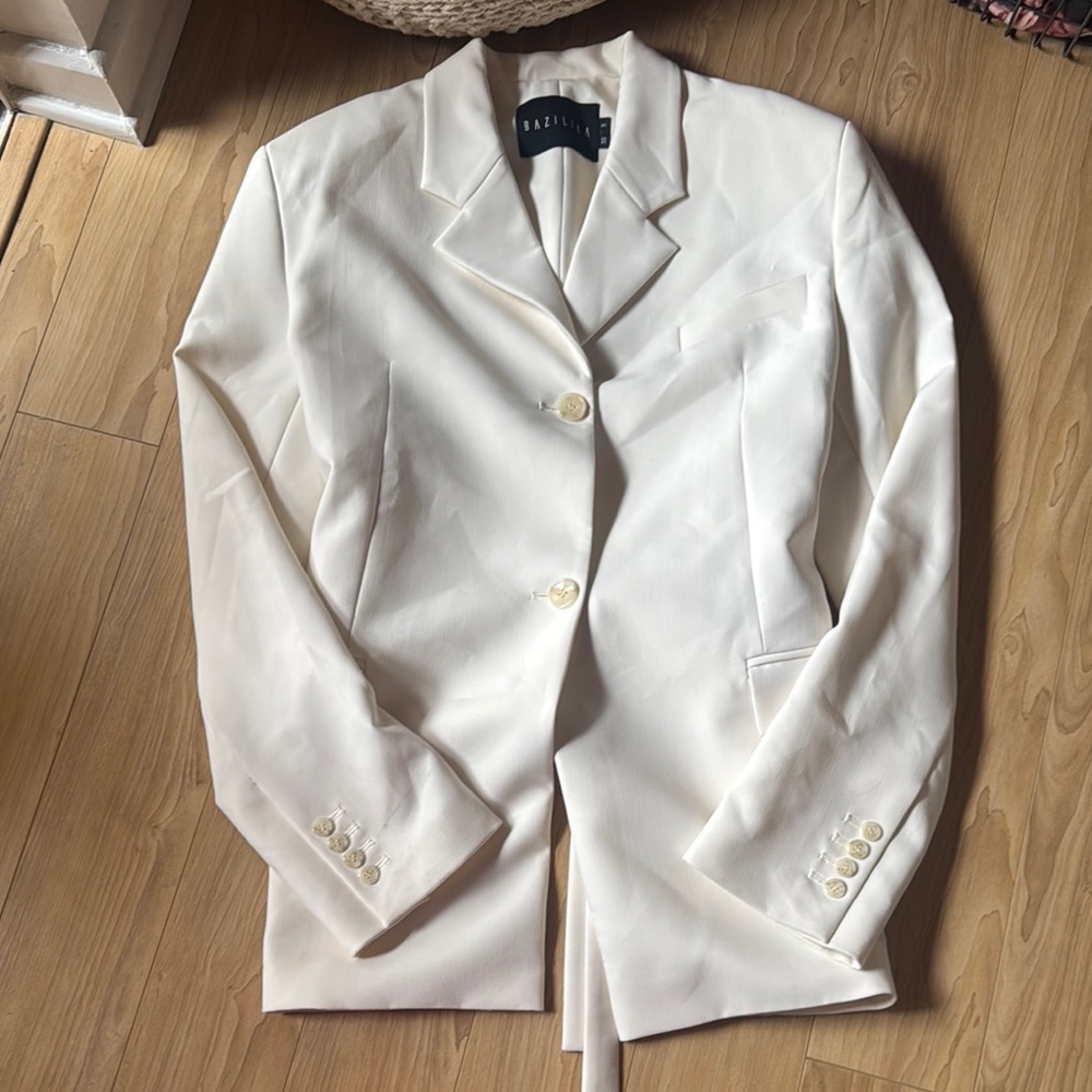 Bazilika Open Back Blazer